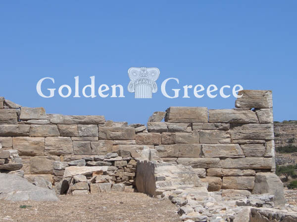 ΜΑΚΕΔΟΝΙΚΟ ΟΧΥΡΟ (Αρχαιολογικός Χώρος) | Αμοργός | Κυκλάδες | Golden Greece