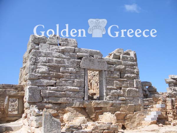 ΜΑΚΕΔΟΝΙΚΟ ΟΧΥΡΟ (Αρχαιολογικός Χώρος) | Αμοργός | Κυκλάδες | Golden Greece