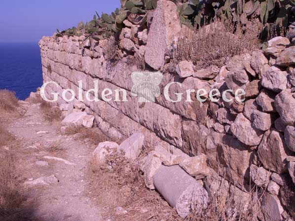ΑΡΧΑΙΟΣ ΝΑΟΣ ΑΠΟΛΛΩΝΑ | Ανάφη | Κυκλάδες | Golden Greece