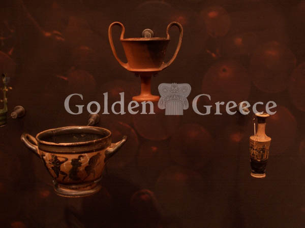 ΜΟΥΣΕΙΟ ΓΟΥΛΑΝΔΡΗ ΚΥΚΛΑΔΙΚΗΣ ΤΕΧΝΗΣ - ΚΑΘΗΜΕΡΙΝΗ ΖΩΗ | Αττική | Golden Greece