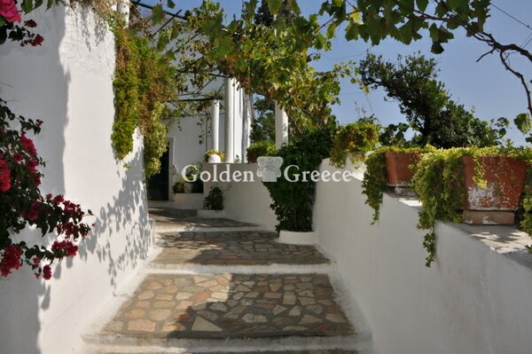 ΜΟΝΗ ΠΑΛΑΙΟΚΑΣΤΡΙΤΣΑΣ | Κέρκυρα | Ιόνια Νησιά | Golden Greece