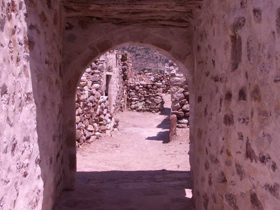 Κίμωλος Αρχαιολογικοί Χώροι | Κυκλάδες | Golden Greece