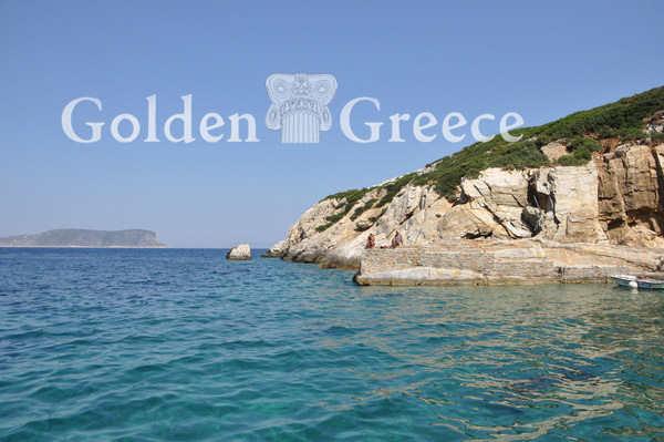 ΜΟΝΗ ΚΥΡΑ ΠΑΝΑΓΙΑΣ | Κυρά Παναγιά | Σποράδες | Golden Greece