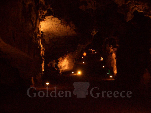 KATAFYKI CAVE | Kythnos | Cyclades | Golden Greece