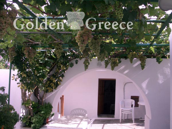 ΜΟΝΗ ΑΓΙΟΥ ΙΩΑΝΝΗ ΧΡΥΣΟΣΤΟΜΟΥ | Νάξος | Κυκλάδες | Golden Greece