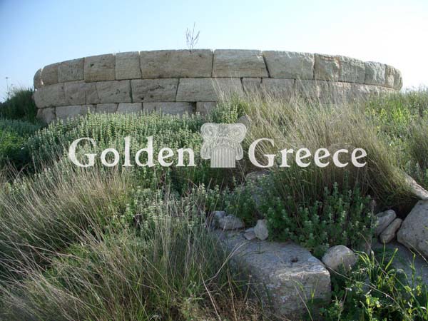 ΑΡΧΑΙΟΣ ΠΥΡΓΟΣ (Αρχαιολογικός Χώρος) | Πάρος | Κυκλάδες | Golden Greece