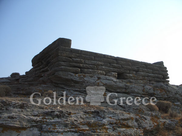 CYCLOPIAN WALLS (Archaeological Site) | Serifos | Cyclades | Golden Greece