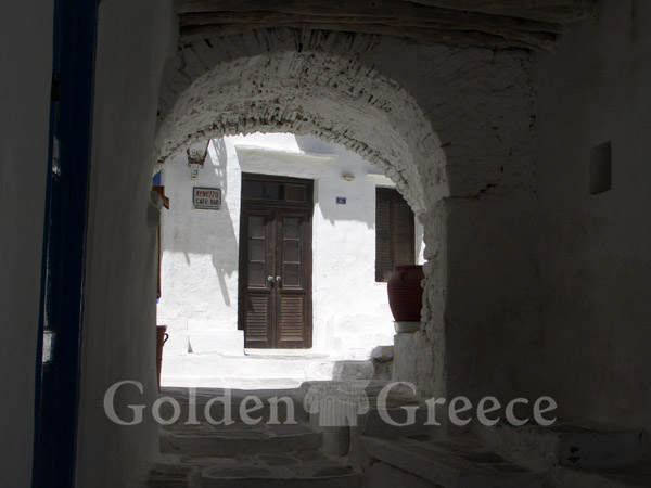 CASTLE | Sifnos | Cyclades | Golden Greece
