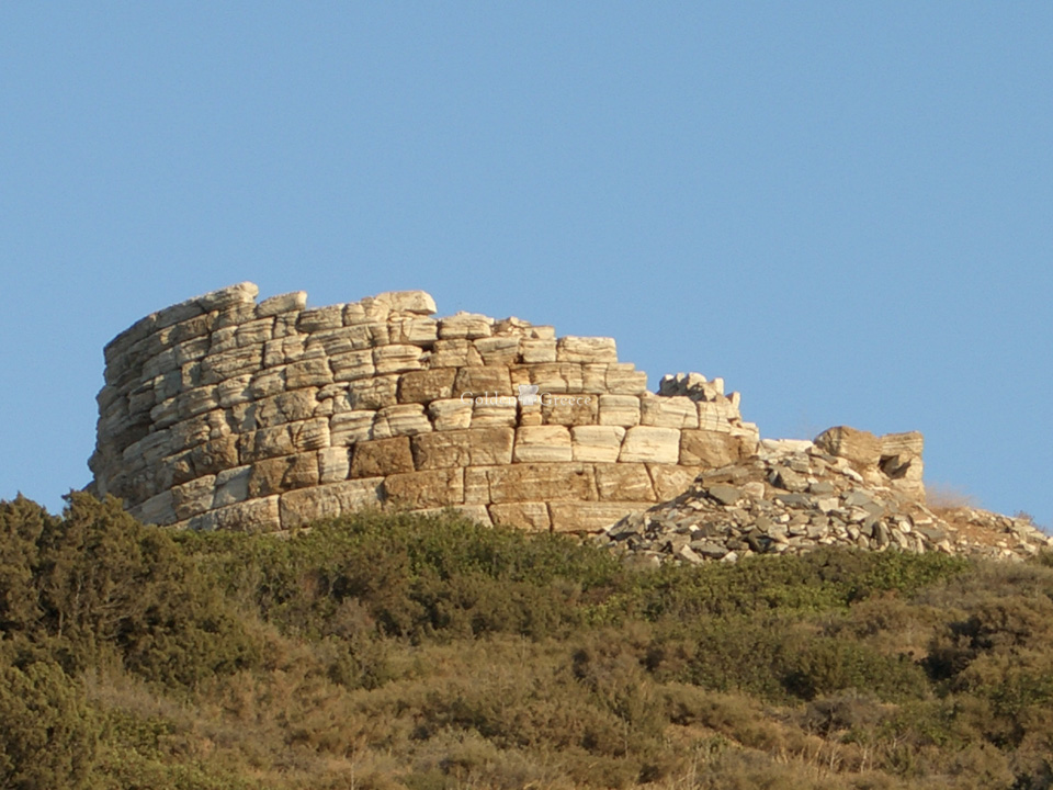 CASTLE (Archaeological Site) | Sifnos | Cyclades | Golden Greece
