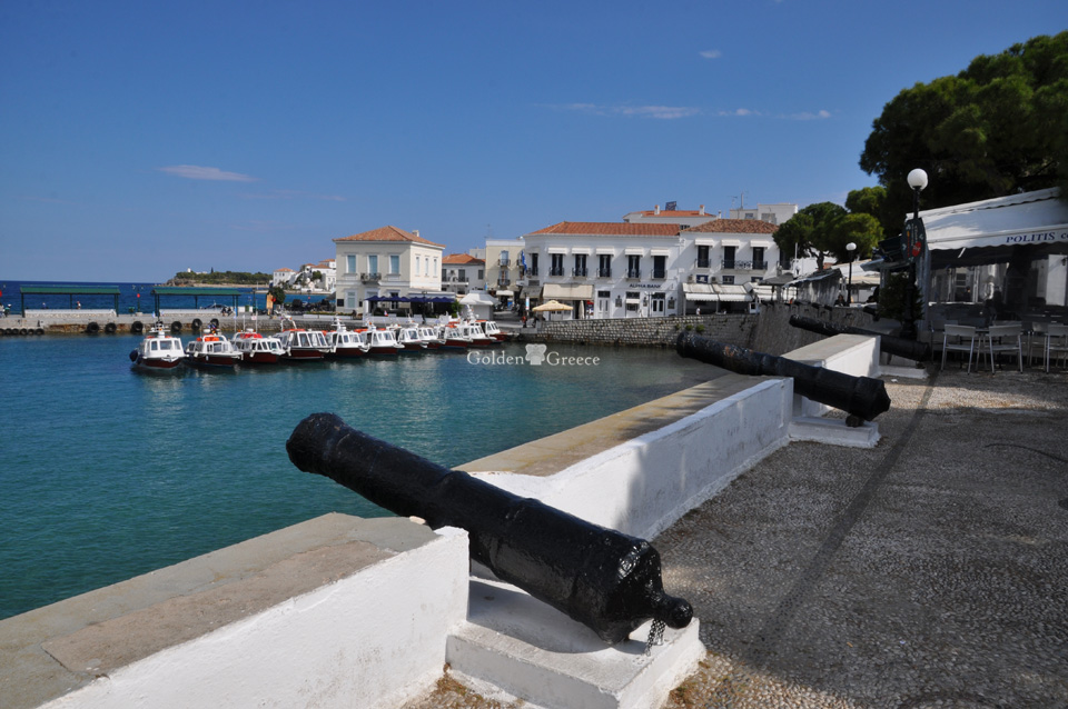 Σπέτσες (Spetses) | Το αρχοντικό νησί του Αργοσαρωνικού | Αργοσαρωνικός | Golden Greece