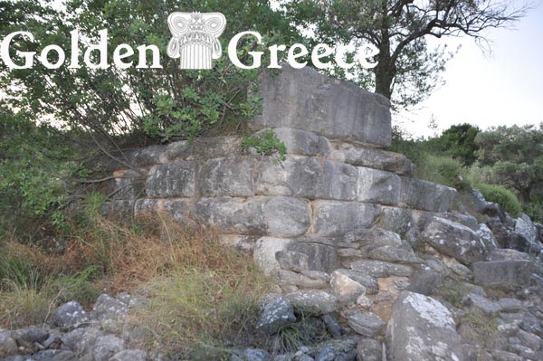 ΑΡΧΑΙΟΣ ΠΥΡΓΟΣ ΚΑΙ ΑΓΡΟΙΚΙΑ ΣΧΙΔΙΩΝ ΘΑΣΟΥ | Θάσος | B. & Α. Αιγαίο | Golden Greece