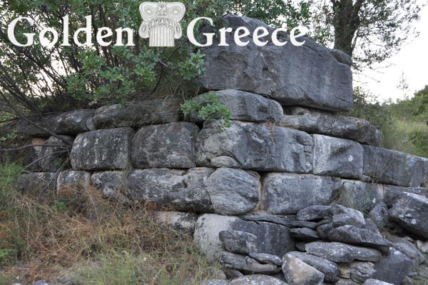 ΑΡΧΑΙΟΣ ΠΥΡΓΟΣ ΚΑΙ ΑΓΡΟΙΚΙΑ ΣΧΙΔΙΩΝ ΘΑΣΟΥ | Θάσος | B. & Α. Αιγαίο | Golden Greece