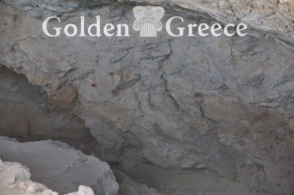 ΣΠΗΛΑΙΟ ΧΑΡΚΑΔΙΟ (Αρχαιολογικός Χώρος) | Τήλος | Δωδεκάνησα | Golden Greece
